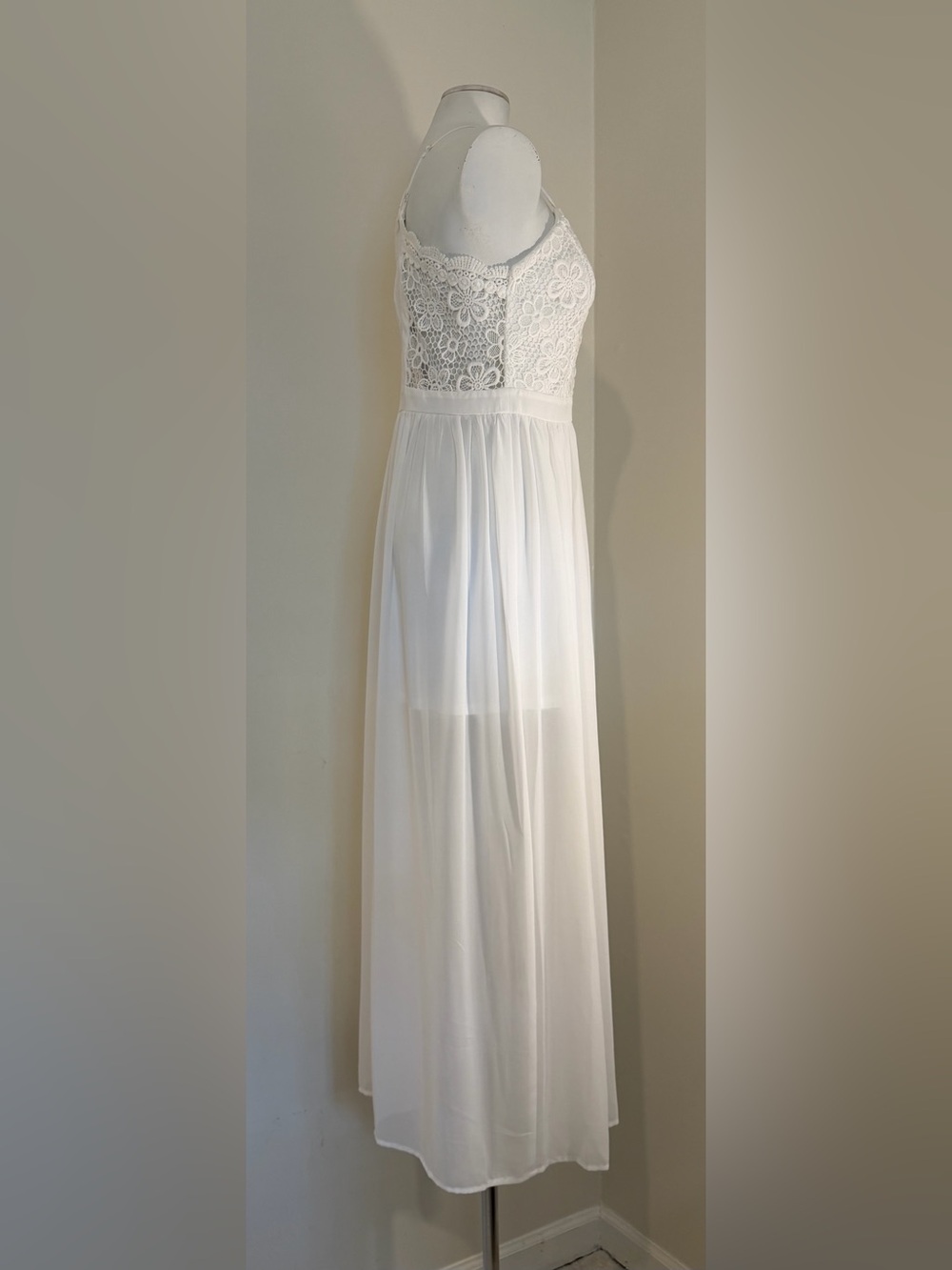 No Boundaries White Lace Bodice Maxi Dress - Picture 2 of 7